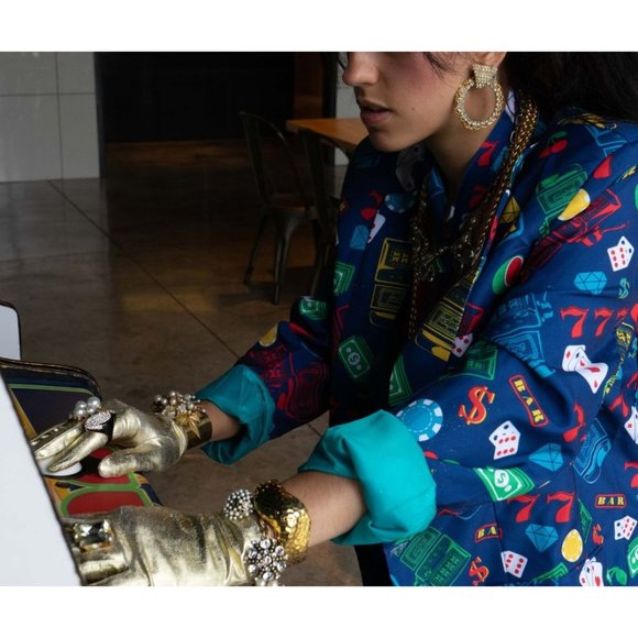 Vintage 80s Sparkling Rhinestones Golden Big Hoop Clip on Earrings - Picture 3 of 6